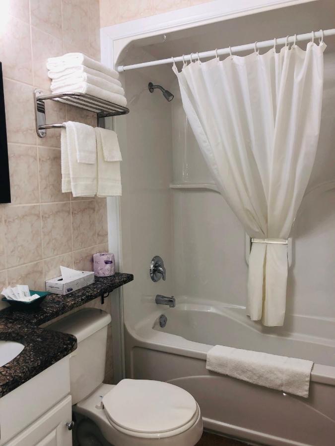 Perth Plaza Inn & Suites Zewnętrze zdjęcie