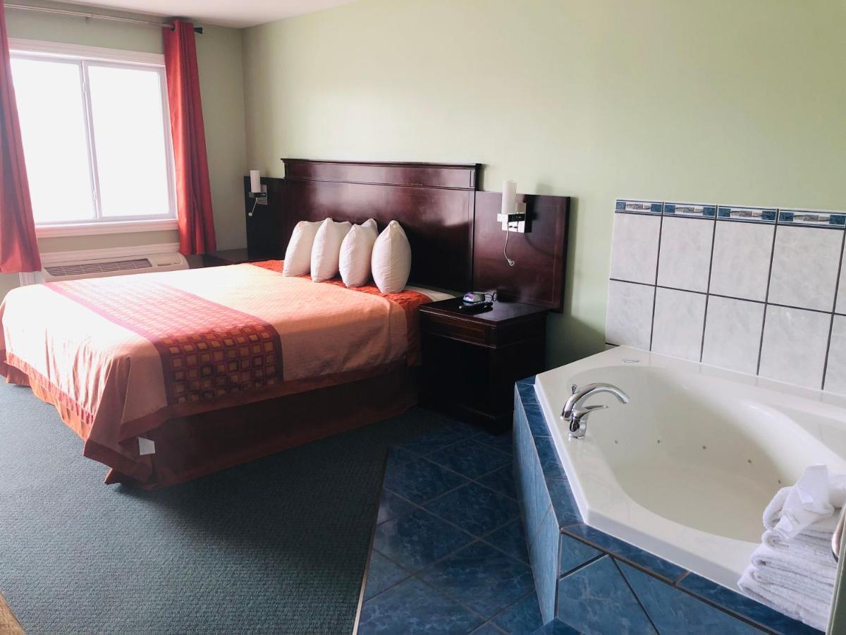 Perth Plaza Inn & Suites Zewnętrze zdjęcie