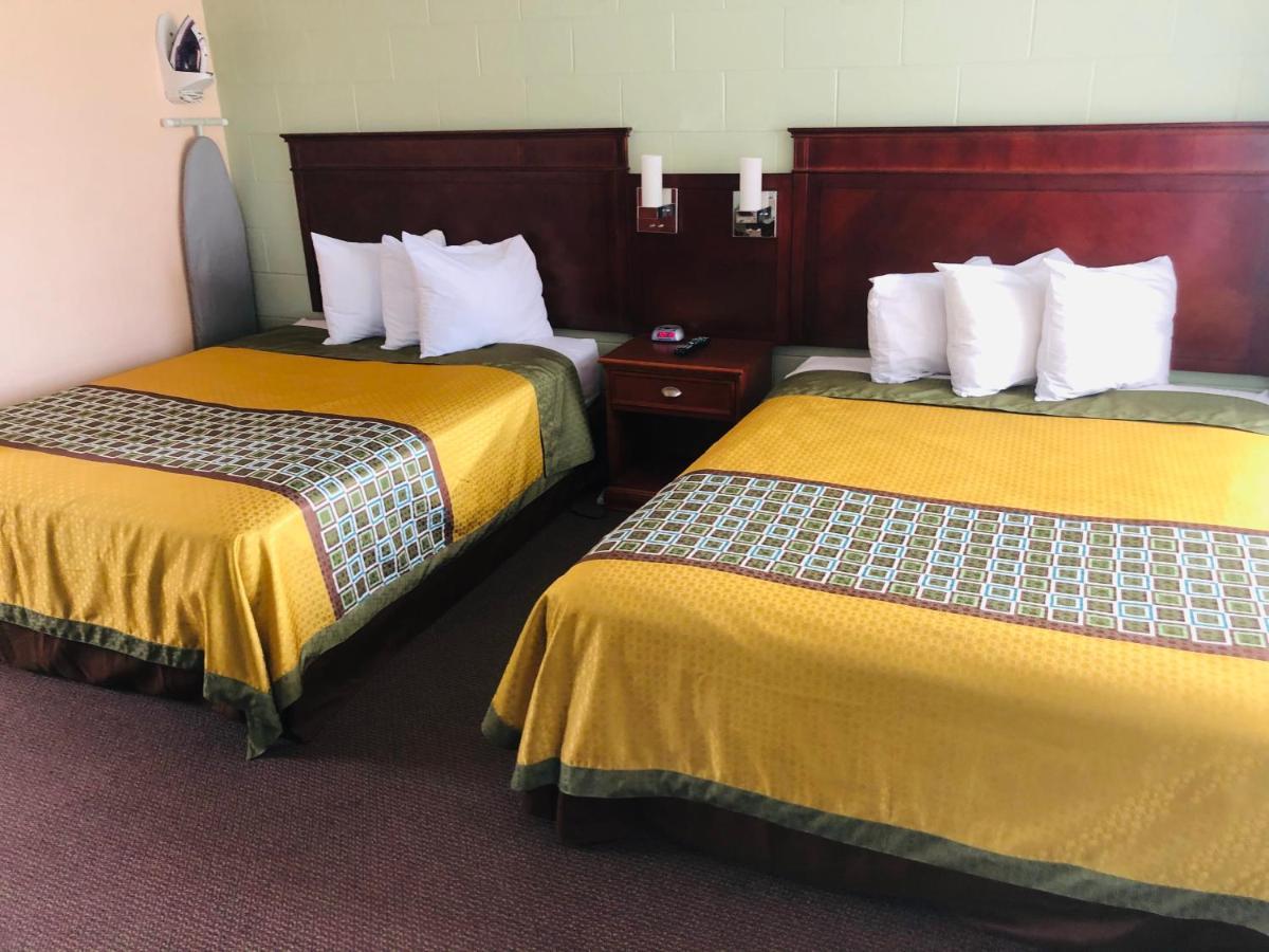 Perth Plaza Inn & Suites Zewnętrze zdjęcie