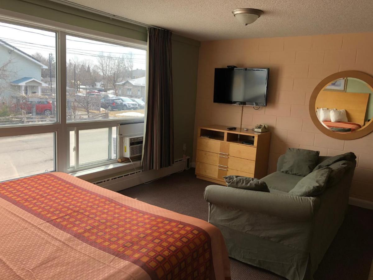 Perth Plaza Inn & Suites Zewnętrze zdjęcie